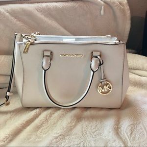 Michael Kors Sutton bag